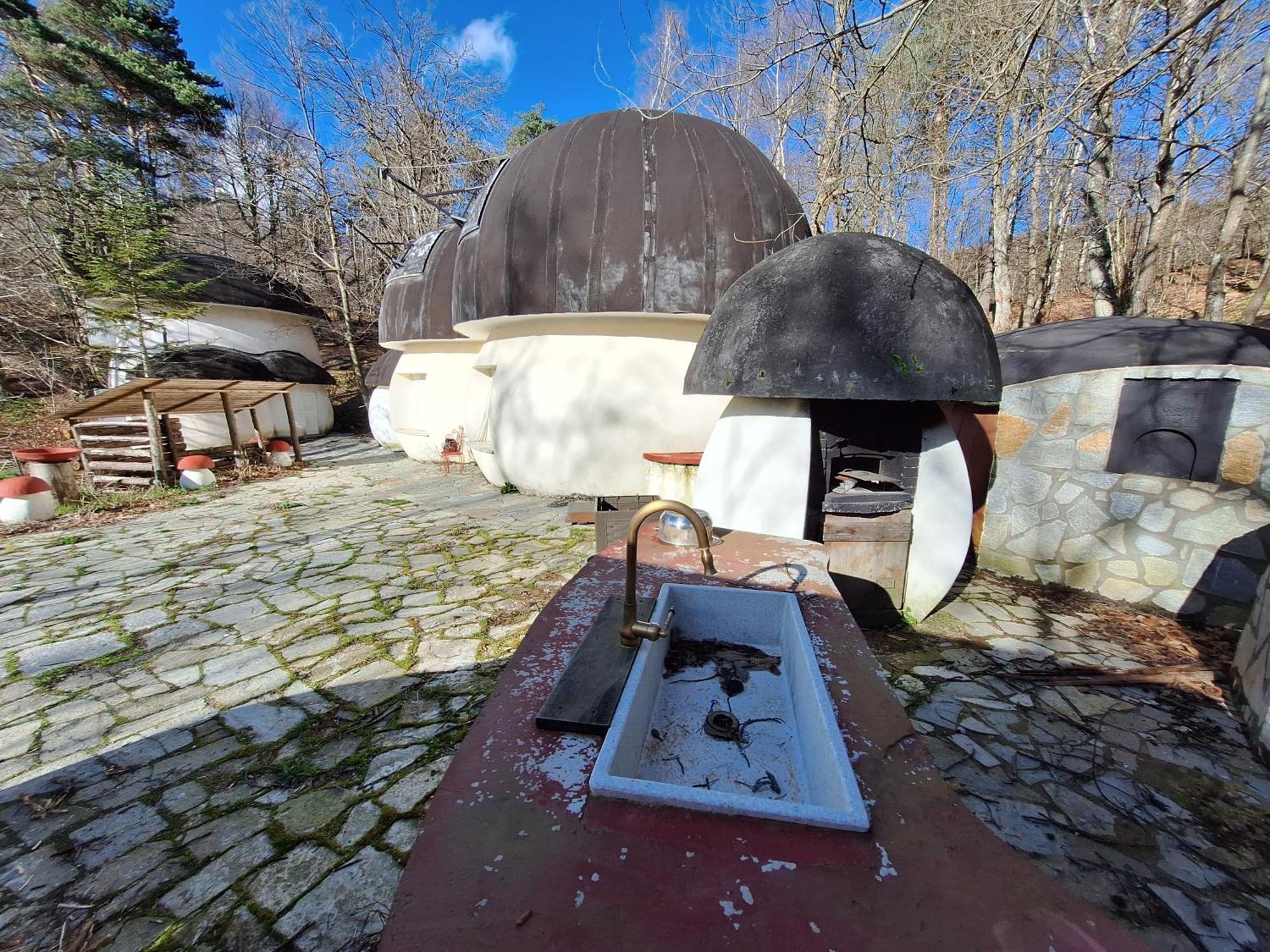 Il Villaggio Dei Puffi Bardineto Bagian luar foto